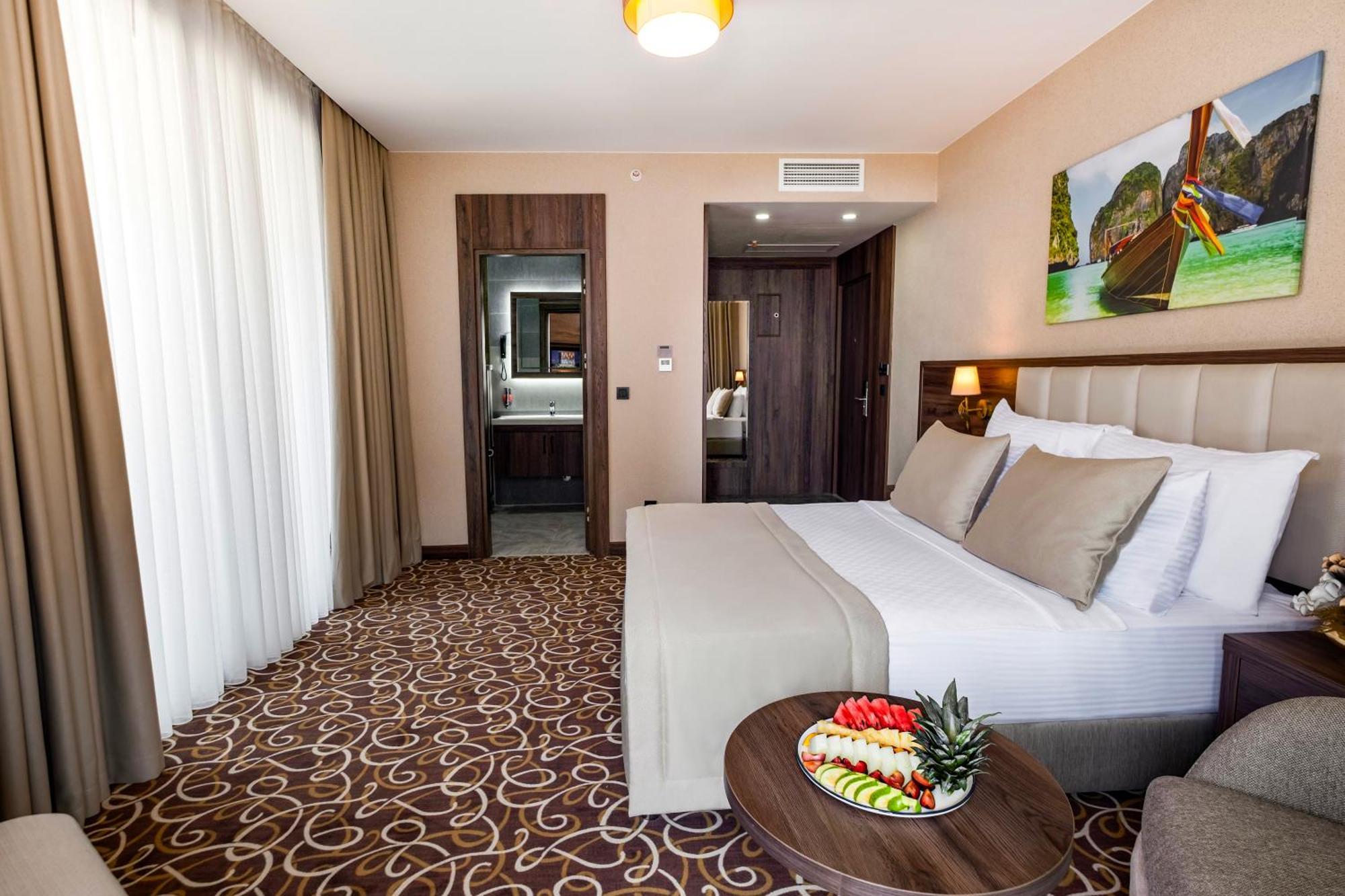 Park Dedeman Mersin Marina Çiftlik Екстериор снимка