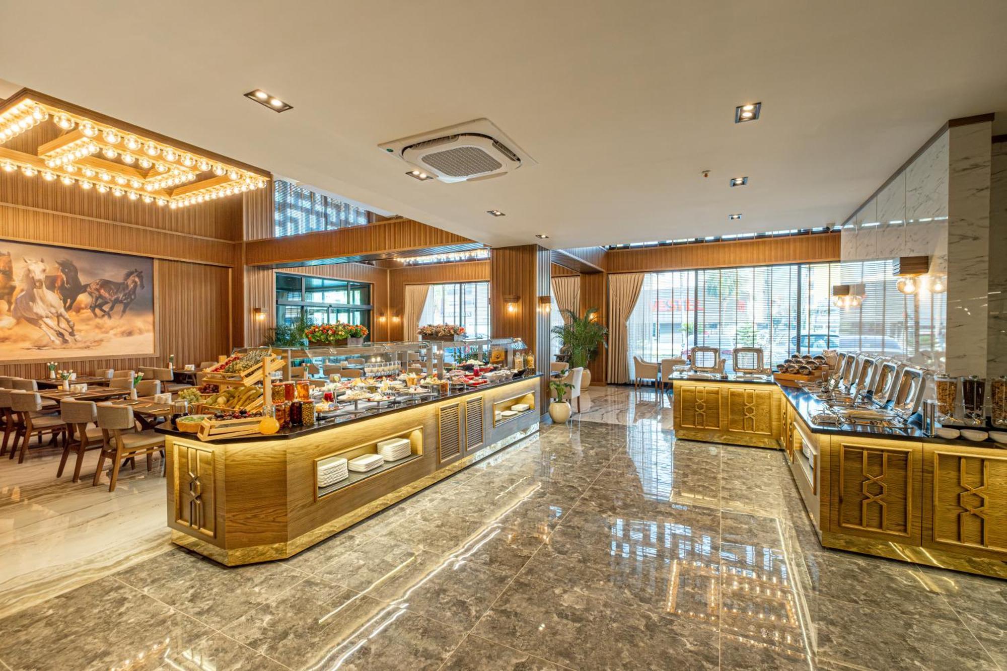 Park Dedeman Mersin Marina Çiftlik Екстериор снимка